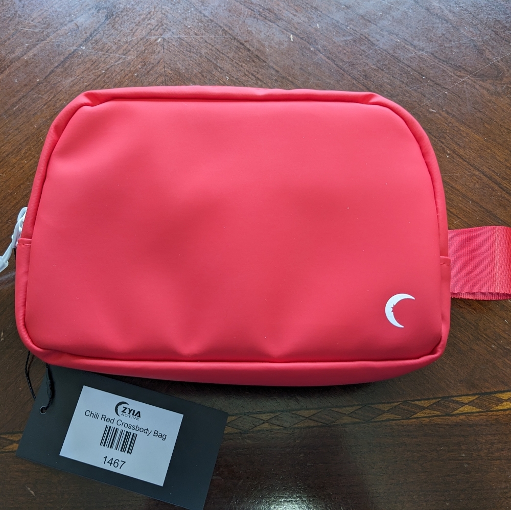 Zyia Chili Red Crossbody Bag